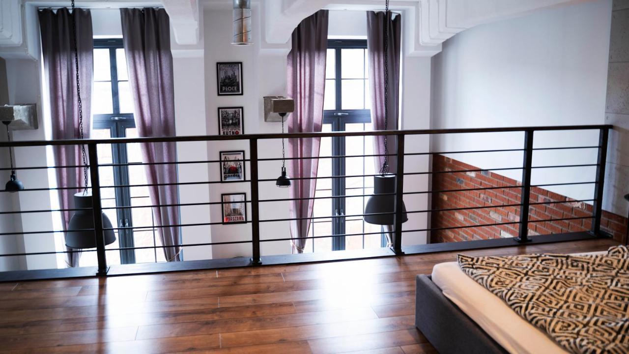 Redcity Loft Zyrardow Bagian luar foto