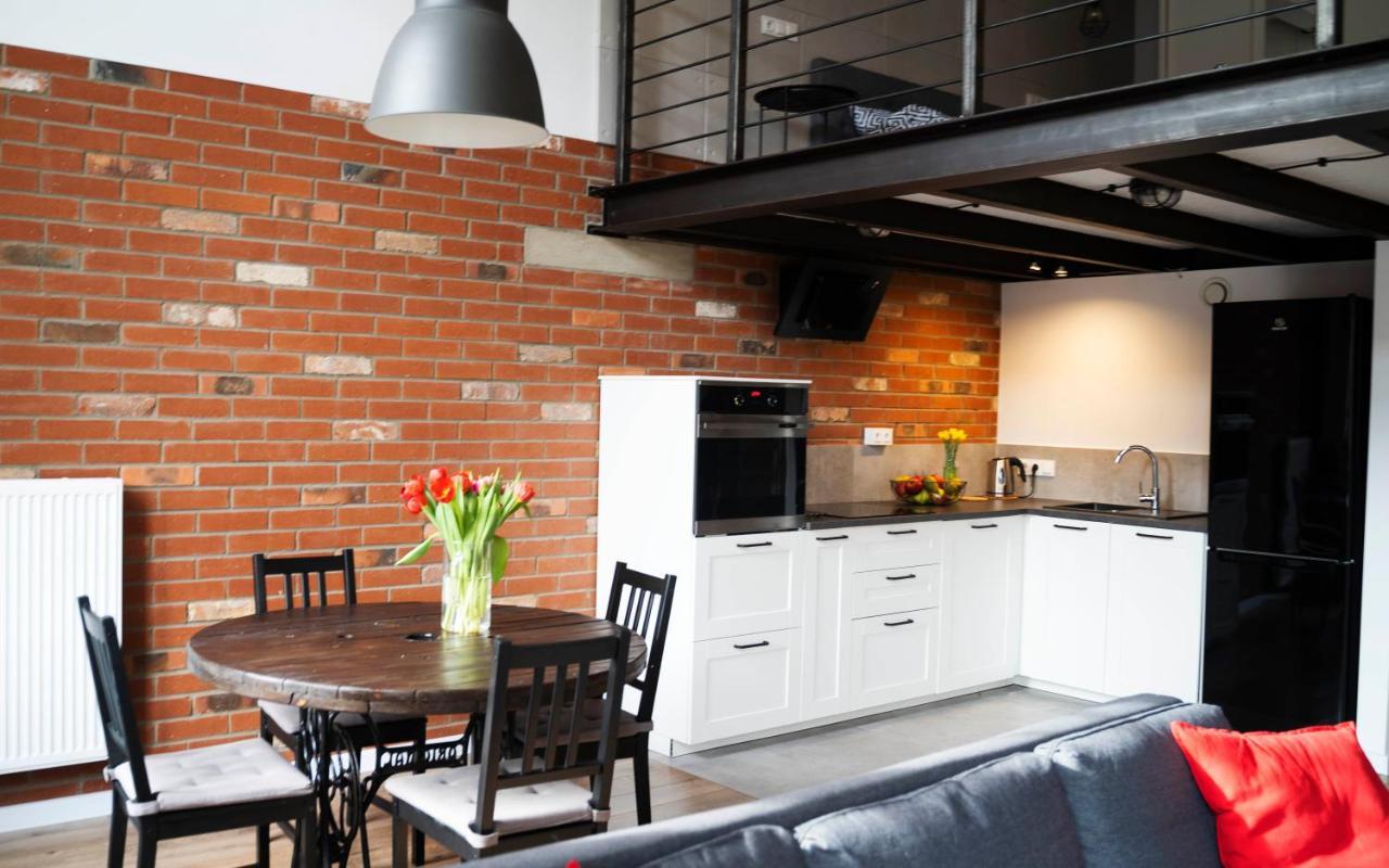 Redcity Loft Zyrardow Bagian luar foto