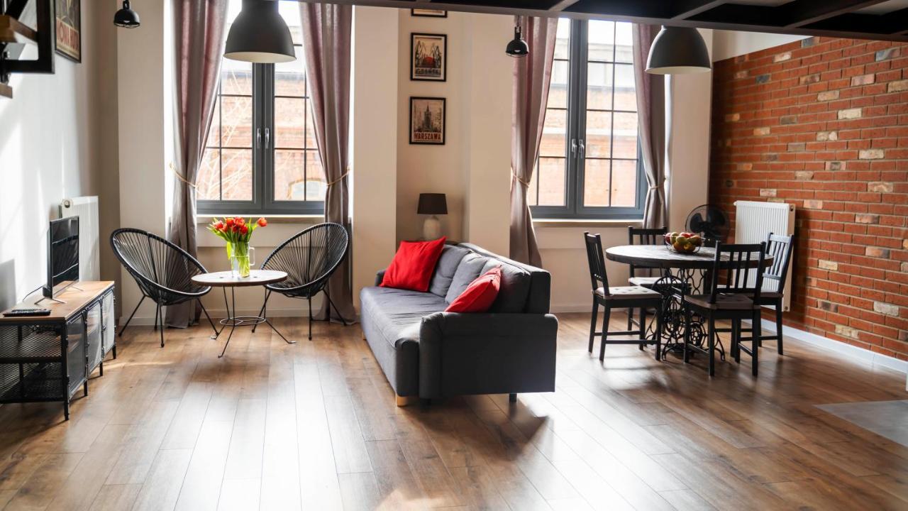 Redcity Loft Zyrardow Bagian luar foto